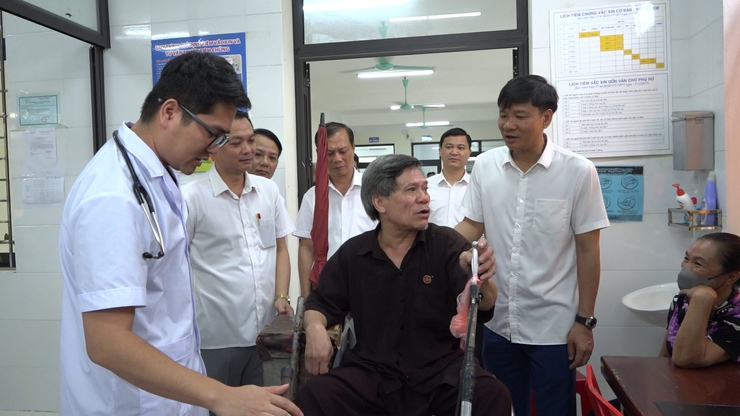 Hoà Xá: Khám sức khỏe, tặng quà tri ân Người có công trên địa bàn- Ảnh 4.