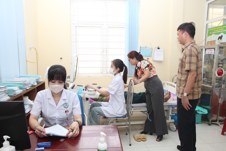 Hoà Xá: Khám sức khỏe, tặng quà tri ân Người có công trên địa bàn- Ảnh 7.