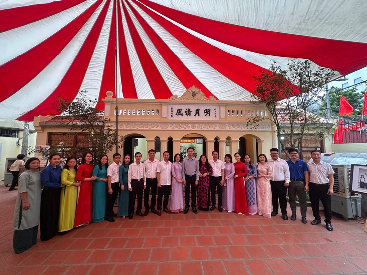 ỦY BAN MẶT TRẬN TỔ QUỐC VIỆT NAM PHƯỜNG PHÚ THƯỢNG PHÁT HUY TINH THẦN ĐẠI ĐOÀN KẾT TOÀN DÂN TỘC, XÂY DỰNG PHƯỜNG PHÚ THƯỢNG XANH, VĂN MINH, HIỆN ĐẠI- Ảnh 2.