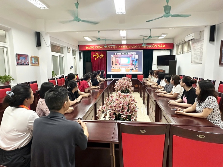 Bồi dưỡng chính trị hè - Cầu nối giữa lý luận và thực tiễn trong công tác giáo dục- Ảnh 6.