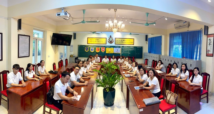 Bồi dưỡng chính trị hè - Cầu nối giữa lý luận và thực tiễn trong công tác giáo dục- Ảnh 14.