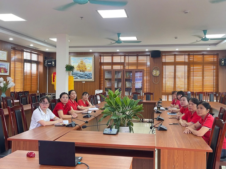 Bồi dưỡng chính trị hè - Cầu nối giữa lý luận và thực tiễn trong công tác giáo dục- Ảnh 15.