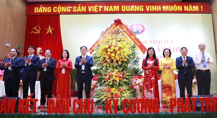 PHƯỜNG VĨNH TUY TỔ CHỨC THÀNH CÔNG ĐẠI HỘI ĐẠI BIỂU LẦN THỨ I, NHIỆM KỲ 2025–2030- Ảnh 1.
