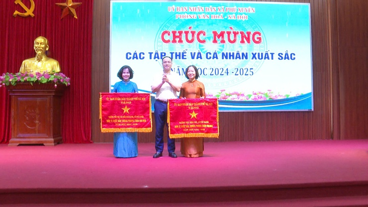 Xã Phú Xuyên: Tổng kết năm học 2024 -2025, triển khai nhiệm vụ năm học 2025-2026- Ảnh 6.