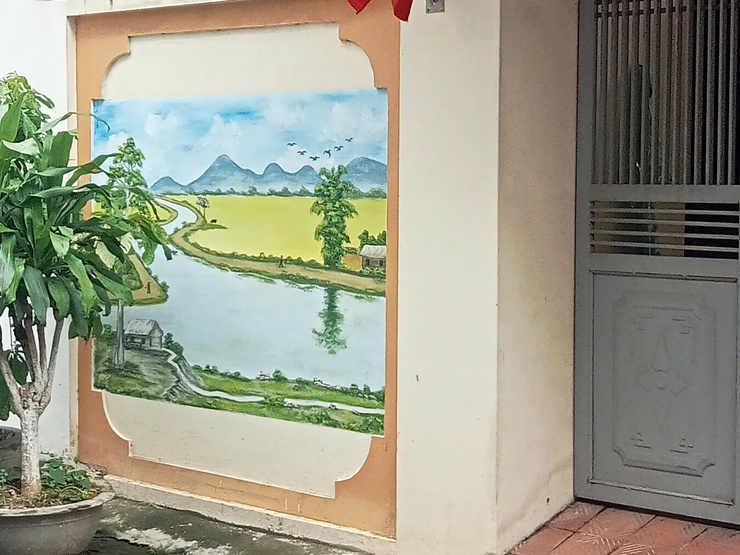 Ngõ Hoàng Thạch, thôn Phủ Quốc rực rỡ cờ và tranh bích họa, hân hoan chào mừng 80 năm Quốc khánh- Ảnh 6.
