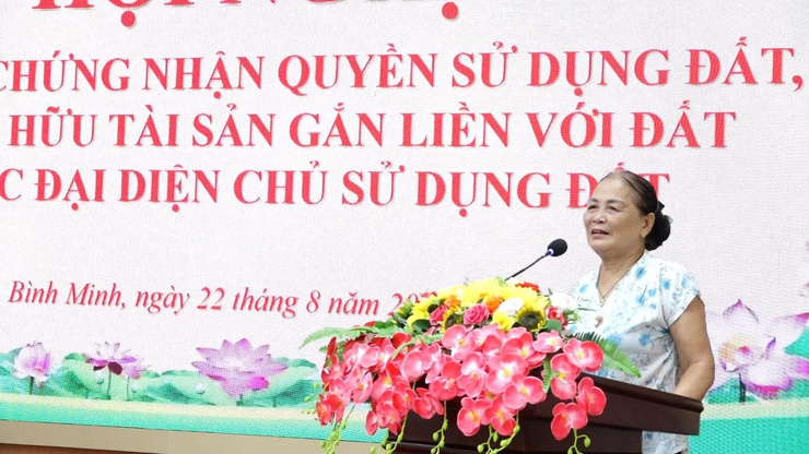 Xã Bình Minh trao giấy chứng nhận quyền sử dụng đất cho người dân- Ảnh 7.