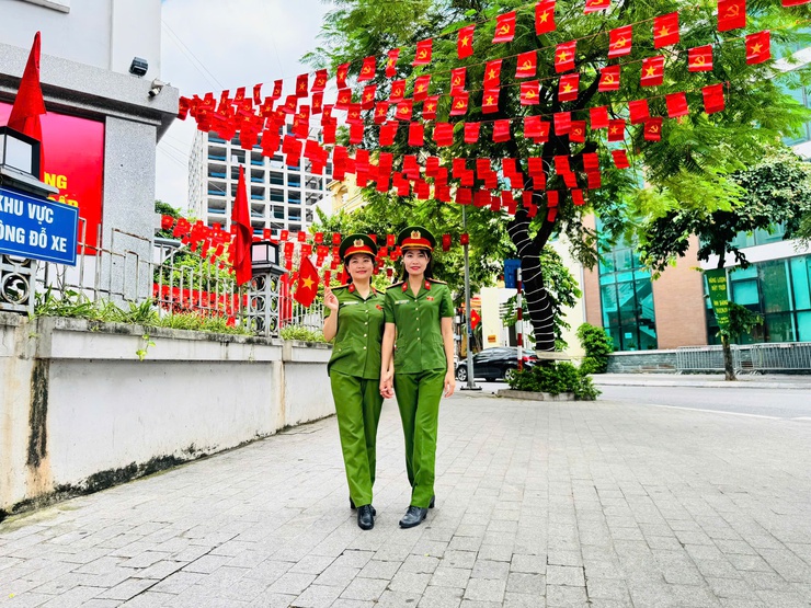 Công an phường Ngọc Hà: Phát huy truyền thống 80 năm vì nhân dân phục vụ- Ảnh 4.