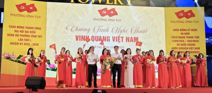 Phường Vĩnh Tuy: Chương trình nghệ thuật "Vinh quang Việt Nam"- Ảnh 9.
