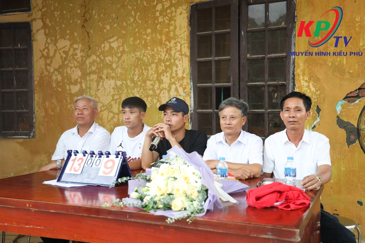 Thôn Đồng Bụt tổ chức Giải bóng chuyền da nam mở rộng chào mừng Quốc khánh 02/9- Ảnh 2.