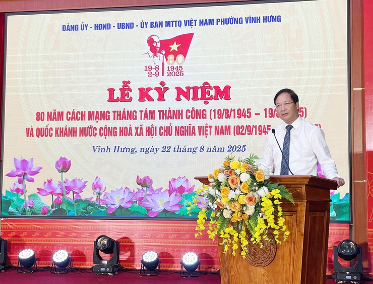 ĐẢNG ỦY – HĐND – UBND – UBMTTQ PHƯỜNG VĨNH HƯNG TỔ CHỨC LỄ KỶ NIỆM 80 NĂM CÁCH MẠNG THÁNG TÁM THÀNH CÔNG (19/8/1945 – 19/8/2025) VÀ QUỐC KHÁNH NƯỚC CỘNG HÒA XÃ HỘI CHỦ NGHĨA VIỆT NAM (02/9/1945– 02/9/2025)- Ảnh 4.
