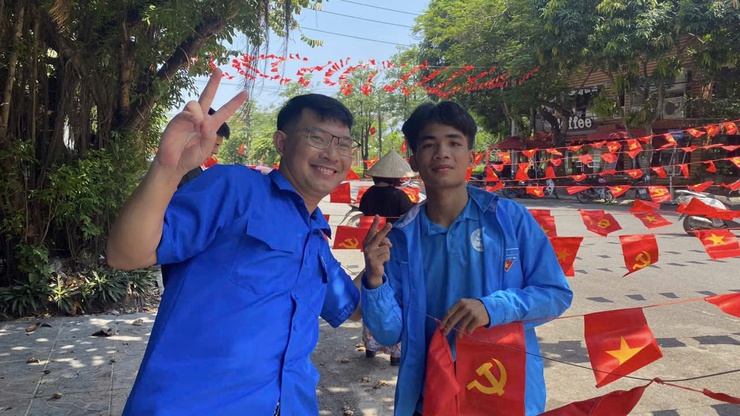 Đoàn xã Vân Đình ra quân “Chủ nhật xanh” lần thứ V năm 2025 với nhiều hoạt động ý nghĩa- Ảnh 3.