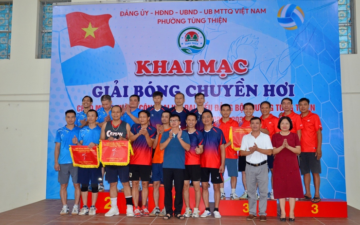 Sôi nổi Giải bóng chuyền hơi phường Tùng Thiện năm 2025- Ảnh 3.