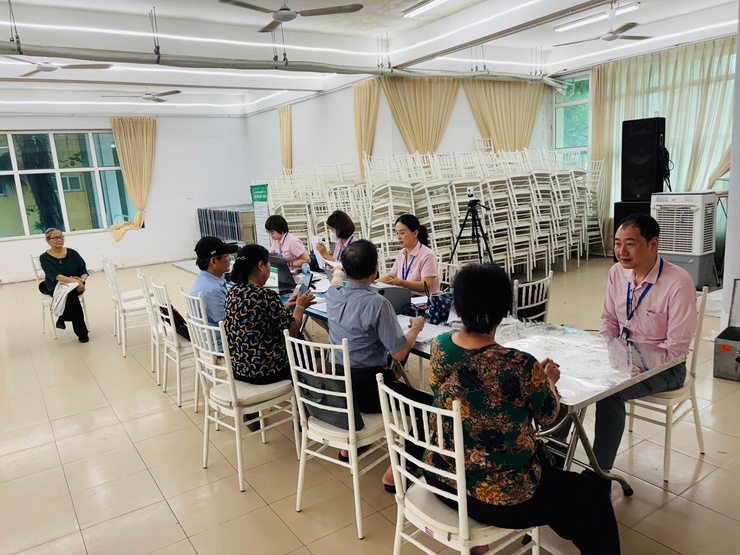 Ngân hàng chính sách xã hội chi nhánh Long Biên giao dịch định kỳ tháng 8/2025 tại phường Bồ Đề- Ảnh 4.