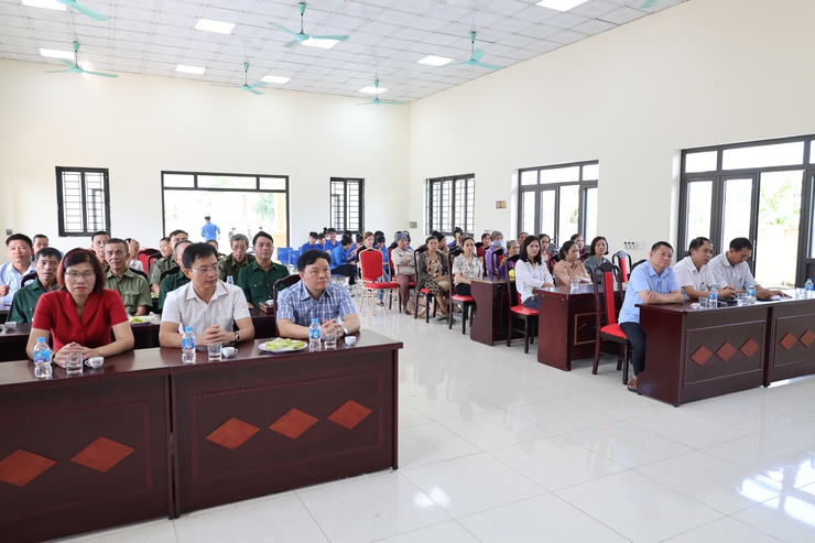 Thôn Cư An phát động xây dựng “Tuyến đường hoa kiểu mẫu” chào mừng Quốc khánh 2/9- Ảnh 1.