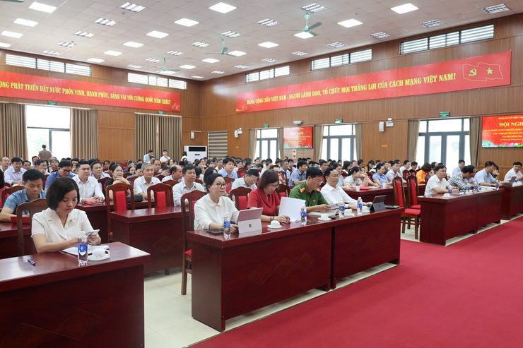 Hơn 300 Đảng viên xã Tiến Thắng tham gia học tập, quán triệt các Nghị quyết của Bộ Chính trị- Ảnh 3.