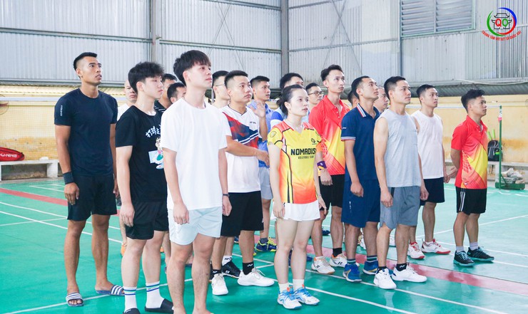 Sôi nổi Giải Cầu lông thôn Ngô Sài chào mừng 80 năm Cách mạng Tháng Tám và Quốc khánh 2/9- Ảnh 3.