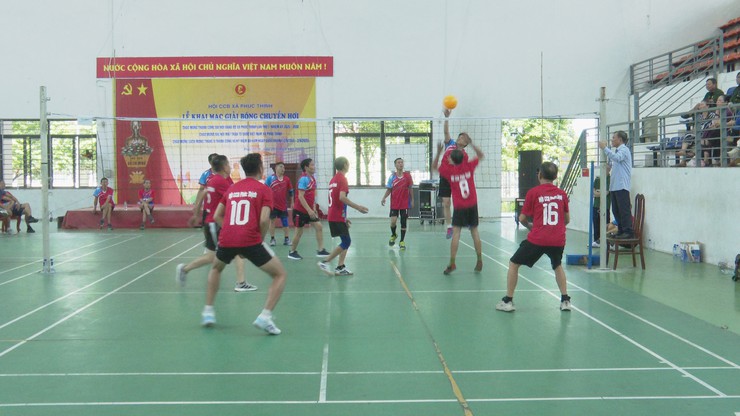 Hội Cựu chiến binh xã Phúc Thịnh tổ chức Giải bóng chuyền hơi năm 2025- Ảnh 1.