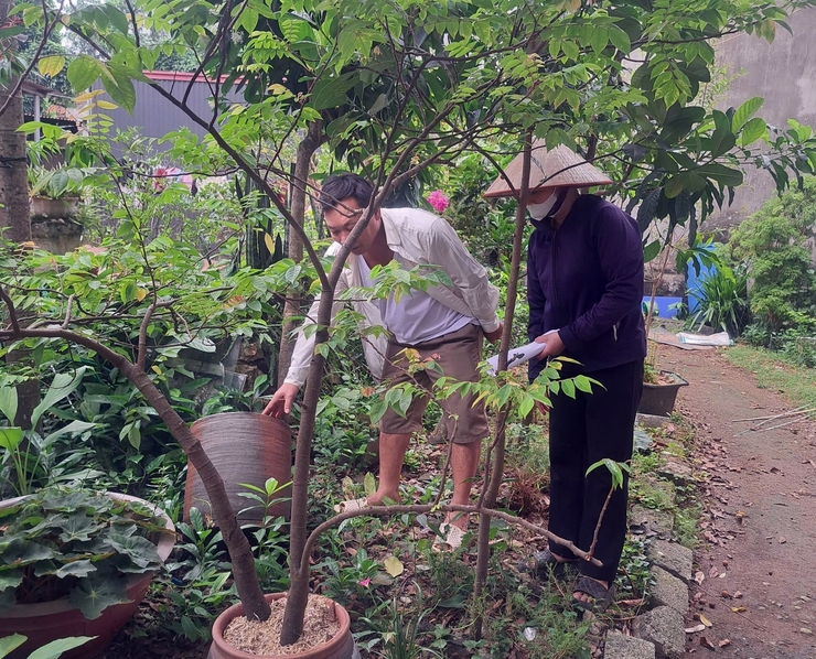 Xã Xuân Mai ra quân tổng vệ sinh môi trường, tuyên truyền phòng chống sốt xuất huyết- Ảnh 4.