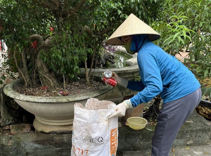 Xã Xuân Mai ra quân tổng vệ sinh môi trường, tuyên truyền phòng chống sốt xuất huyết- Ảnh 2.