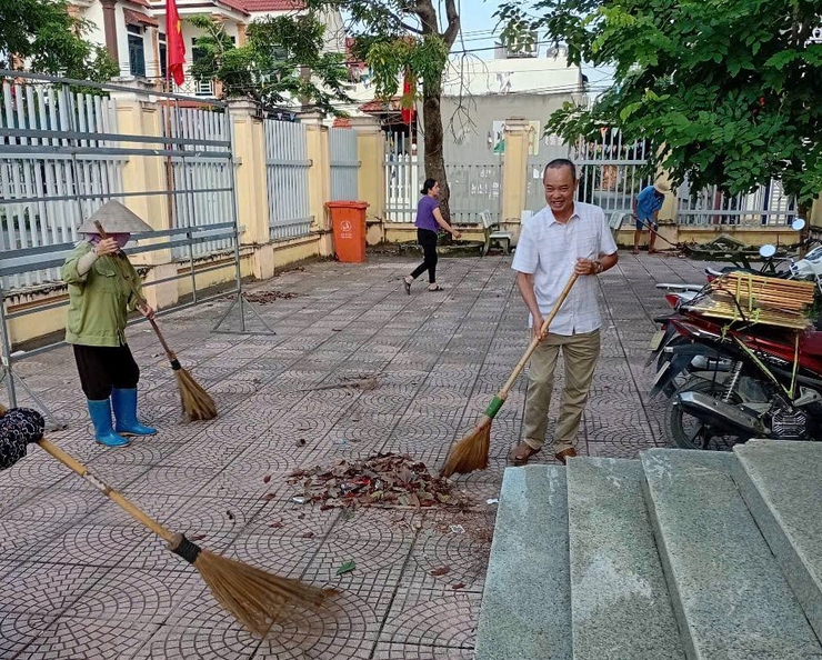 Xã Xuân Mai ra quân tổng vệ sinh môi trường, tuyên truyền phòng chống sốt xuất huyết- Ảnh 1.