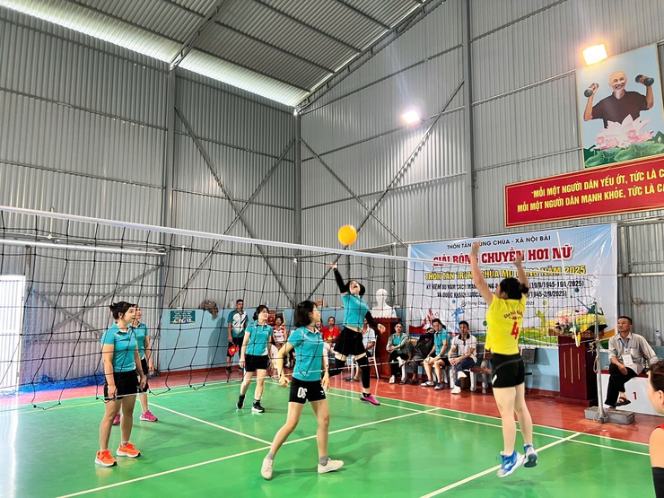 THÔN TÂN TRUNG CHÙA TỔ CHỨC GIẢI BÓNG CHUYỀN HƠI- Ảnh 5.