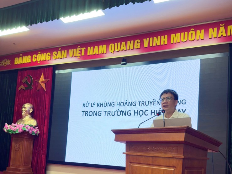 Tập huấn chuyên đề cho đội ngũ cán bộ quản lý, giáo viên cấp học Mầm non trên địa bàn xã- Ảnh 3.