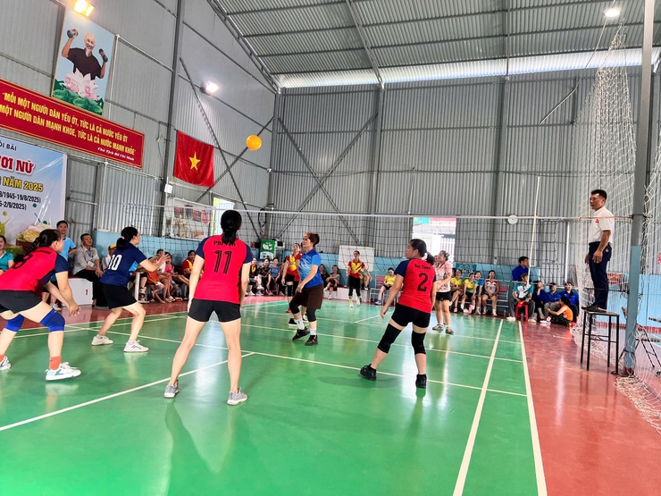 THÔN TÂN TRUNG CHÙA TỔ CHỨC GIẢI BÓNG CHUYỀN HƠI- Ảnh 6.