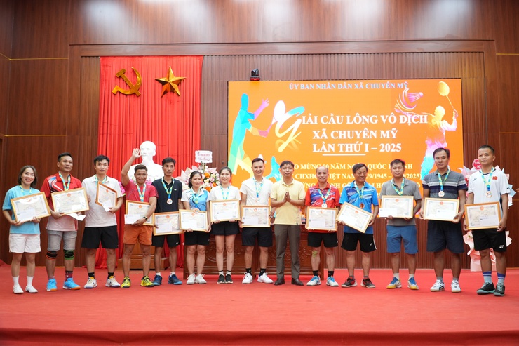 Chuyên Mỹ: tổ chức thành công giải Cầu lông vô địch lần thứ I, năm 2025- Ảnh 10.