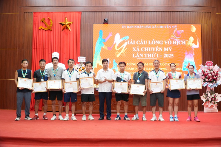 Chuyên Mỹ: tổ chức thành công giải Cầu lông vô địch lần thứ I, năm 2025- Ảnh 9.