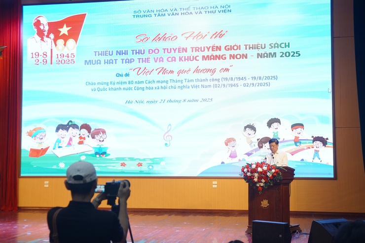 Phường Long Biên tham gia hội thi thiếu nhi Thủ đô thi tuyên truyền sách, múa hát về “Việt Nam quê hương em”.- Ảnh 1.