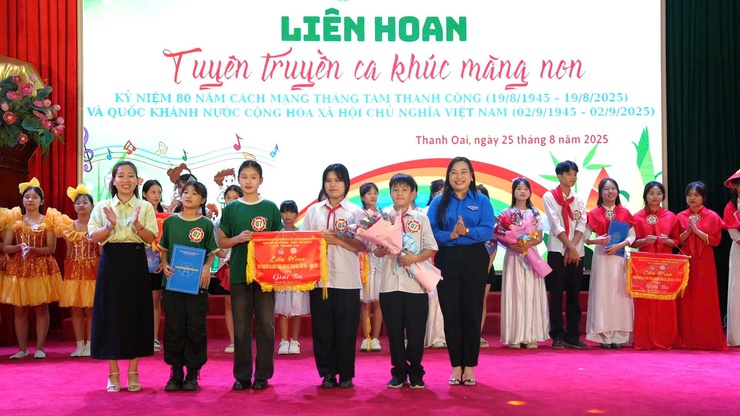 Sôi nổi Liên hoan tuyên truyền ca khúc măng non lần thứ I năm 2025- Ảnh 10.