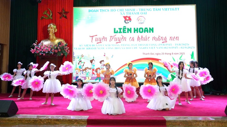 Sôi nổi Liên hoan tuyên truyền ca khúc măng non lần thứ I năm 2025- Ảnh 21.