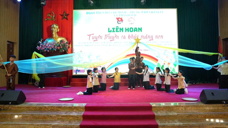 Sôi nổi Liên hoan tuyên truyền ca khúc măng non lần thứ I năm 2025- Ảnh 13.