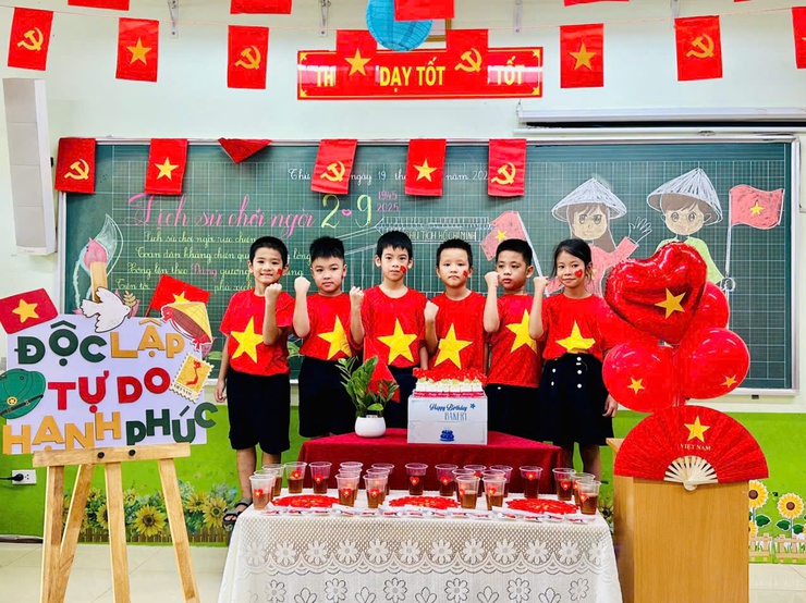 Hân hoan trong niềm vui mừng tết độc lập- Ảnh 2.