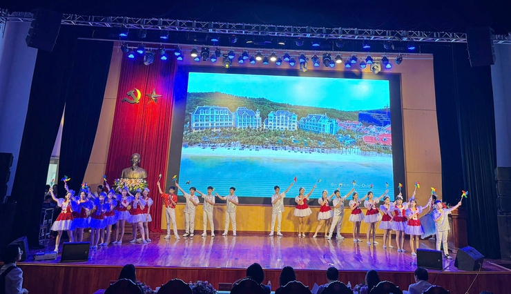 Phường Long Biên tham gia hội thi thiếu nhi Thủ đô thi tuyên truyền sách, múa hát về “Việt Nam quê hương em”.- Ảnh 6.