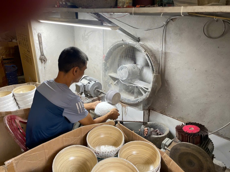 Làng nghề Sơn mài Bối Khê: Tìm giải pháp cải thiện môi trường để phát triển bền vững- Ảnh 2.