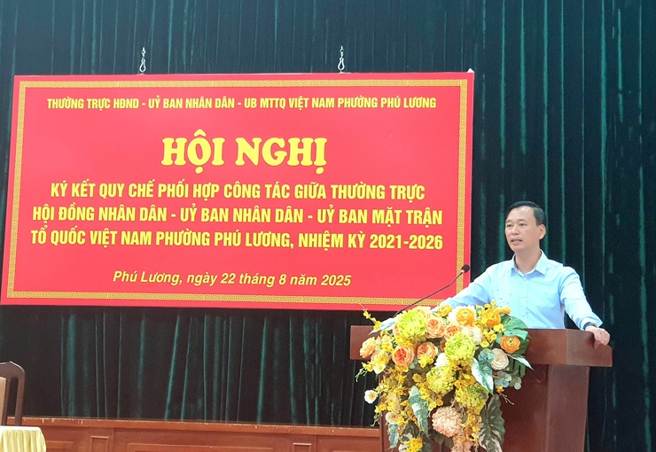 Phường Phú Lương tổ chức ký kết Quy chế phối hợp công tác giữa Thường trực HĐND - UBND - UB MTTQ phường, nhiệm kỳ 2021-2026- Ảnh 2.