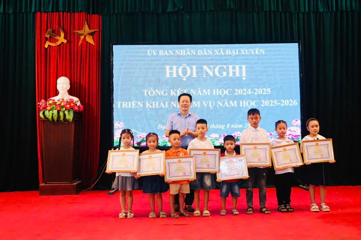 Xã Đại Xuyên: Tổng kết năm học 2024-2025, triển khai nhiệm vụ năm học 2025-2026- Ảnh 8.
