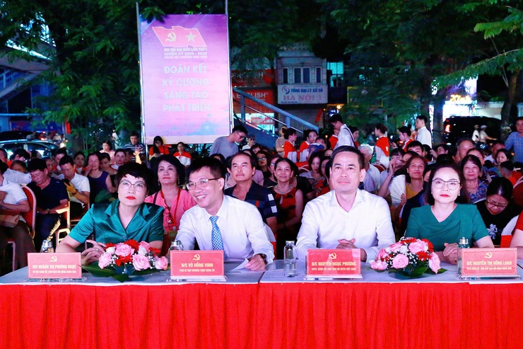 Chương trình nghệ thuật chào mừng thành công Đại hội Đại biểu Đảng bộ phường Kim Liên lần thứ I, nhiệm kỳ 2025 – 2030- Ảnh 3.