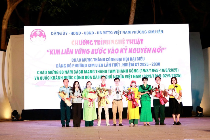 Chương trình nghệ thuật chào mừng thành công Đại hội Đại biểu Đảng bộ phường Kim Liên lần thứ I, nhiệm kỳ 2025 – 2030- Ảnh 1.