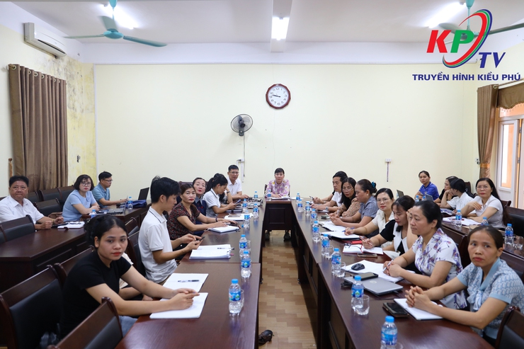 Sở Giáo dục và Đào tạo tổ chức hội nghị hướng dẫn nhiệm vụ năm học 2025-2026 đối với các cấp học Mầm non, Tiểu học và Trung học cơ sở- Ảnh 1.