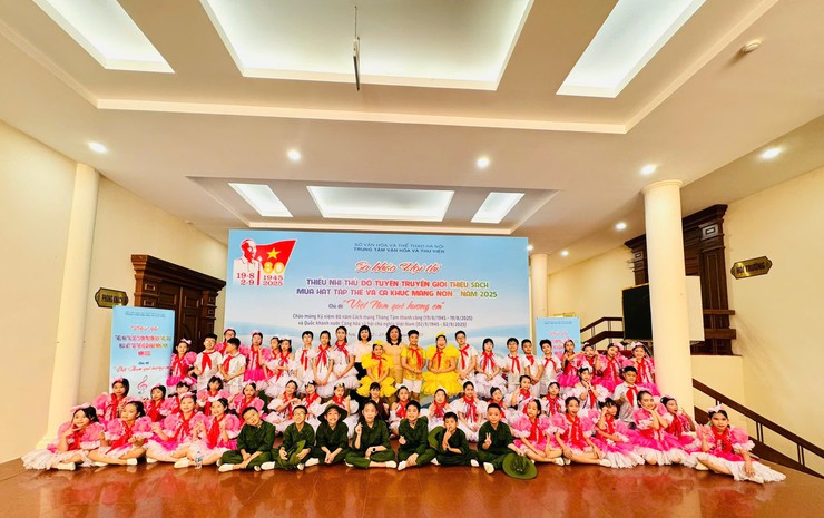 Đội tuyển phường Kim Liên: Học sinh Trường Tiểu học Đống Đa, THCS Đống Đa tham gia vòng sơ khảo Hội thi “Thiếu nhi Thủ đô tuyên truyền giới thiệu sách; múa hát tập thể và ca khúc măng non” năm 2025- Ảnh 1.