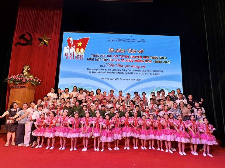 Đội tuyển phường Kim Liên: Học sinh Trường Tiểu học Đống Đa, THCS Đống Đa tham gia vòng sơ khảo Hội thi “Thiếu nhi Thủ đô tuyên truyền giới thiệu sách; múa hát tập thể và ca khúc măng non” năm 2025- Ảnh 2.