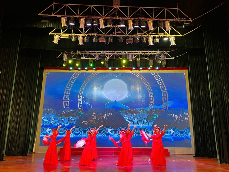 PHƯỜNG PHÚ DIỄN TỔ CHỨC HỘI NGHỊ GẶP MẶT NGƯỜI CÓ CÔNG VÀ ĐẠI DIỆN THÂN NHÂN LIỆT SĨ KỶ NIỆM 80 NĂM NGÀY QUỐC KHÁNH NƯỚC CỘNG HÒA XÃ HỘI CHỦ NGHĨA VIỆT NAM (02/9/1945 – 02/9/2025)- Ảnh 7.