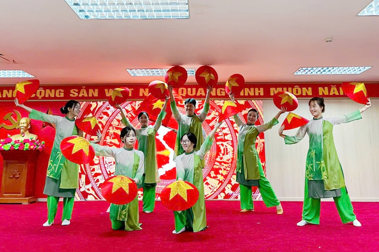 Đoàn phường Dương Nội tổng kết hoạt động hè năm 2025- Ảnh 2.