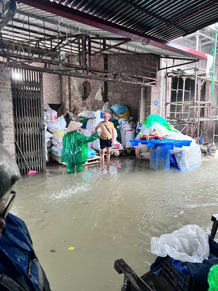Thạch Thất: Khuyến cáo đảm bảo an toàn sau cơn bão số 5 (Kajiki)- Ảnh 8.