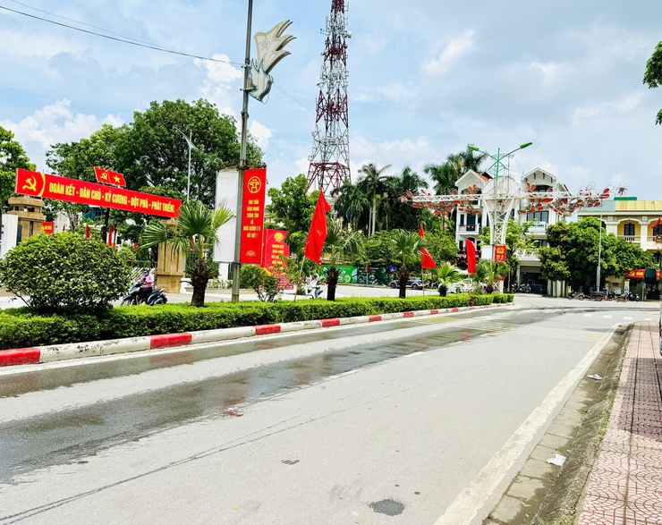 Phát huy tinh thần đoàn kết, xã Thanh Trì chung tay giữ gìn môi trường sáng - xanh - sạch - đẹp chào mừng Ngày Quốc khánh nước Cộng hòa xã hội chủ nghĩa Việt Nam (2/9/1945 – 2/9/2025)- Ảnh 3.