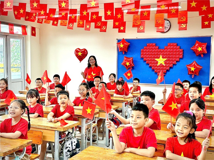 Trường Tiểu học Trung Tự: Chào mừng 80 năm Cách mạng Tháng Tám và Quốc khánh 2/9- Ảnh 7.