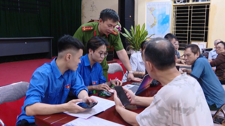 Xã Thanh Trì: Quyết tâm thực hiện chuyển đổi số đồng bộ, xuyên suốt, hiệu quả- Ảnh 5.