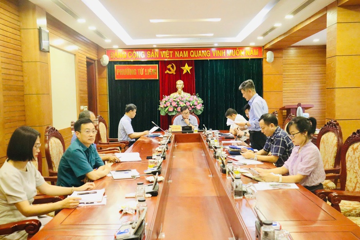 Thường trực Đảng ủy phường Từ Liêm tổ chức hội nghị nghe báo cáo và cho ý kiến đối với các nội dung thuộc thẩm quyền- Ảnh 3.